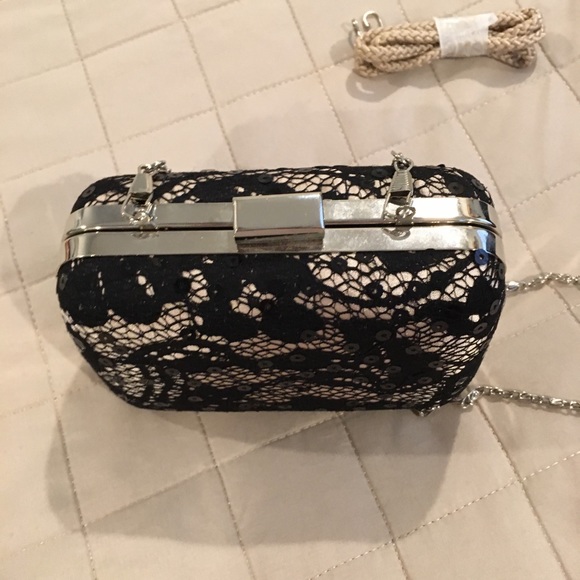 SMALL ELEGANT EVENING PURSE - Picture 4 of 11